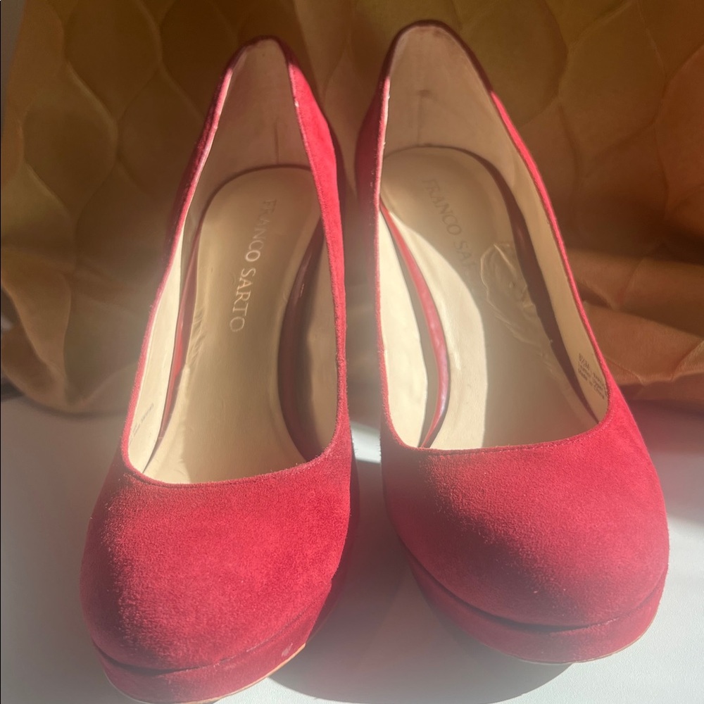 🌹Franco Sarto Burgundy Baroque Pumps